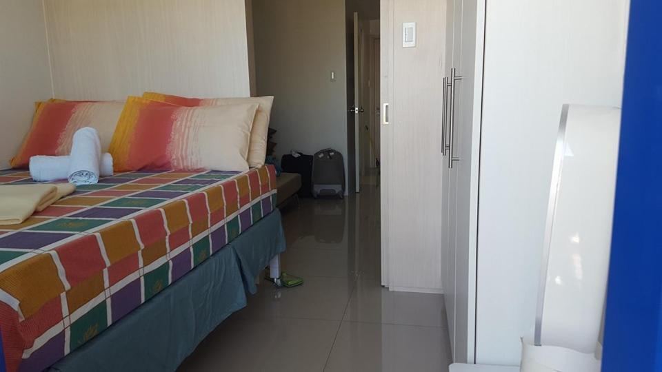 Cnholy Condo At Sea Residences Manille Extérieur photo